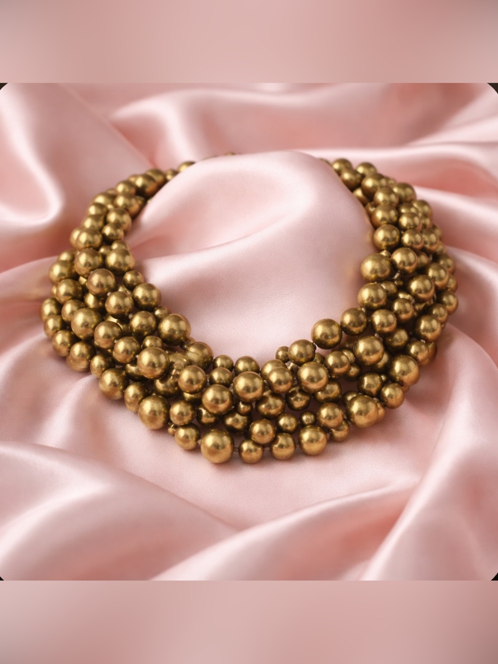 🔴 Vintage triple strand beaded statement necklace